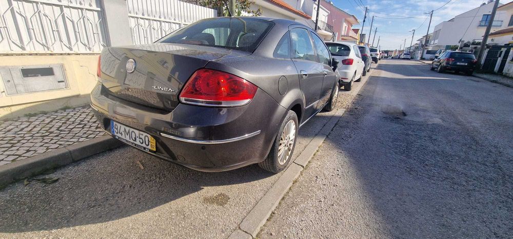 Fiat Linea 1.6 JTD - Gasóleo - 193.000 kms.