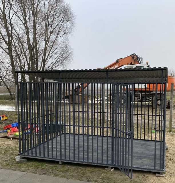 Kojec dla psa szeregowy – producent