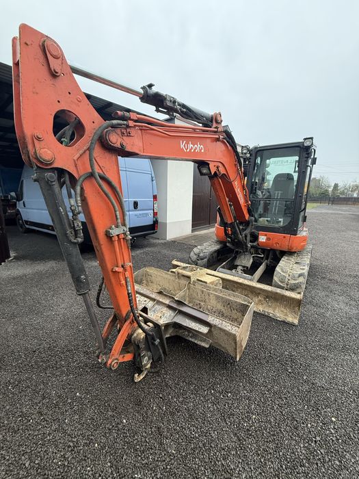 Wynajem koparki gasienicowej Kubota U48
