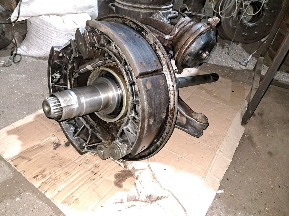 Передні полуосі Шруз Зіл 131.