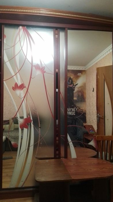 здається кімната без хазяїв,метро Вирлиця