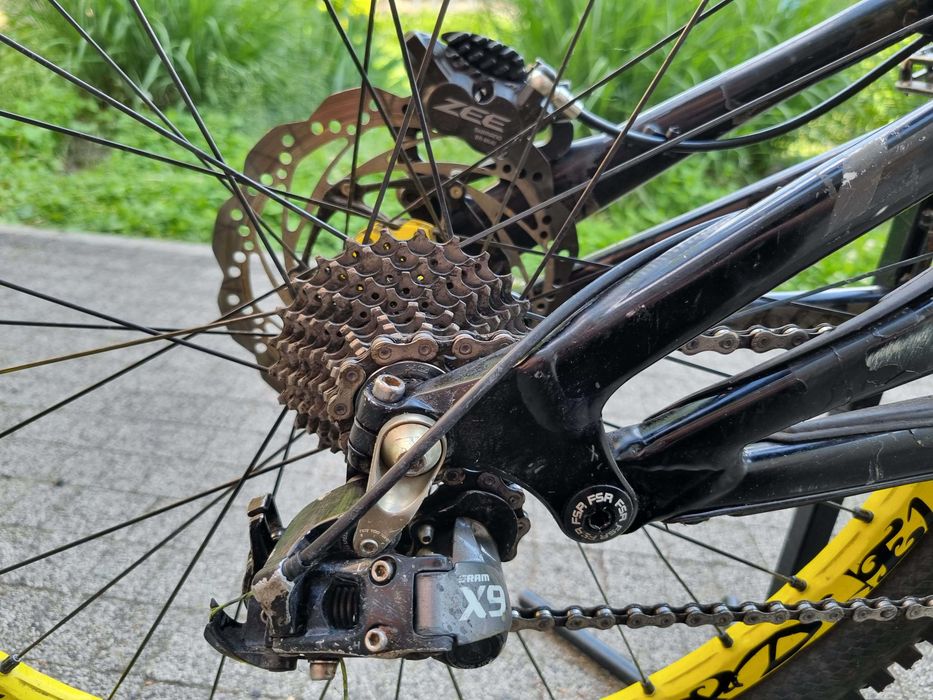 Specialized Demo 8