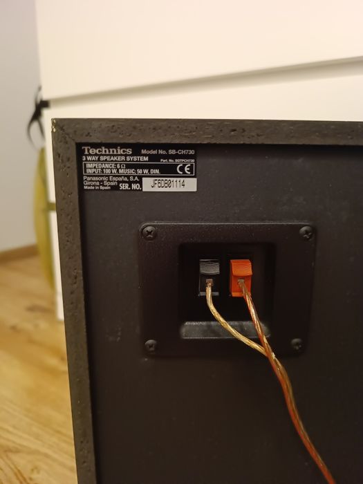 Wieża Technics ST-CH 730 z kolumnami i pilotem