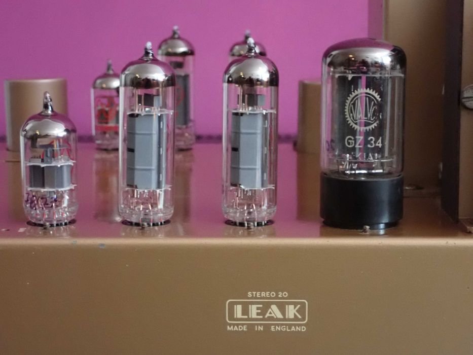 LEAK STEREO 20 — Amplificador a Válvulas Clássico Totalmente Revisto
