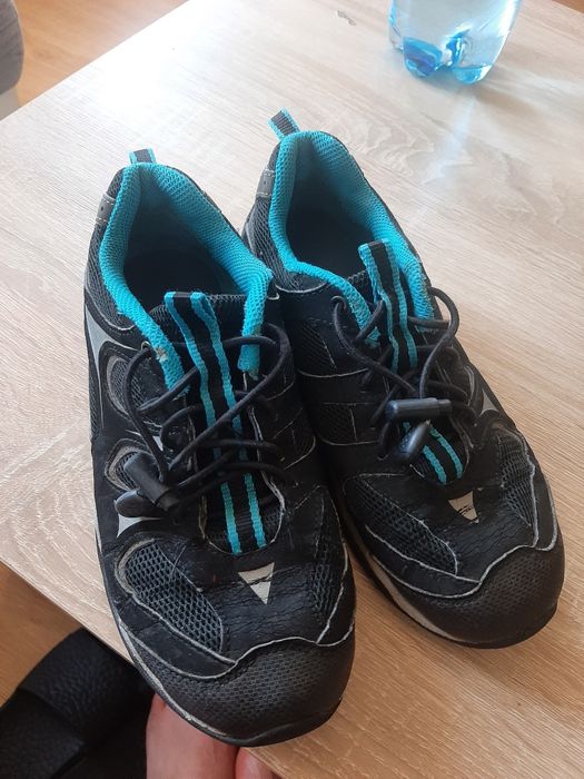 Buty sportowe chłopięce rozmiar 34
