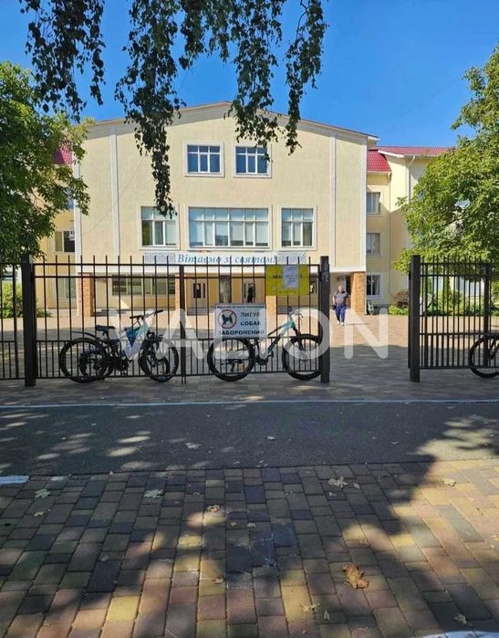 Продам 3кім.квартиру 76кв.м. Софіївська Борщагівка пров.Шкільний,1Б