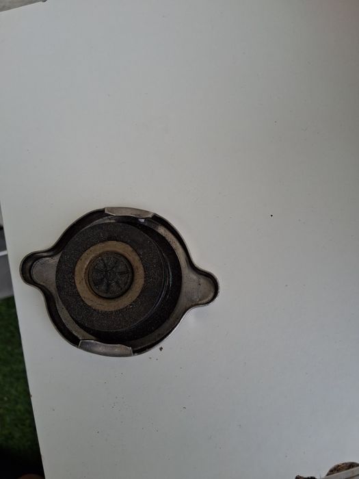 Tampa depósito água mercedes 190