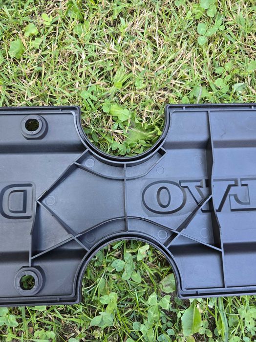 Osłona górna cewek silnika Volvo V70 S70 XC70 850 Nr 6842796