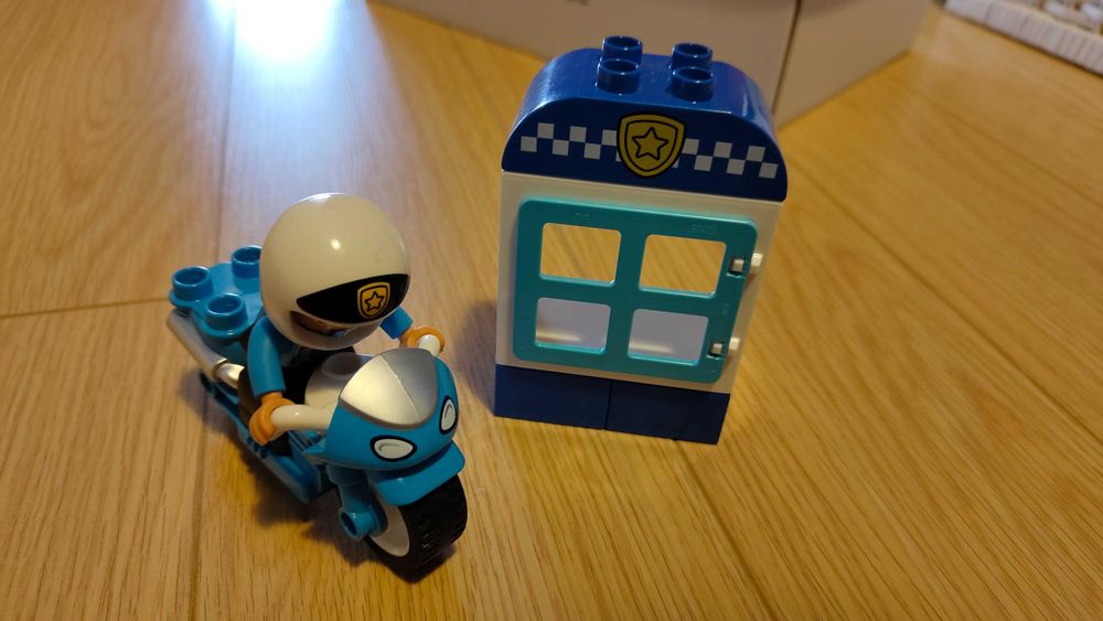 Lego Duplo Mota da Polícia (10900)