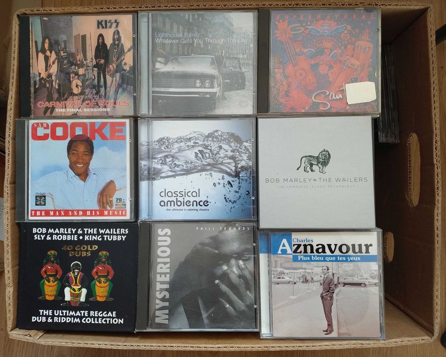 Płyty CD 6 kartonów 1100 sztuk