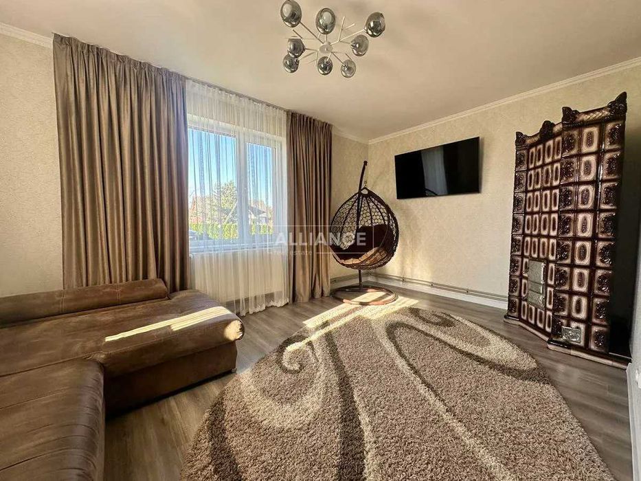 Продам шикарний будинок в 15 км від Івано-Франківська