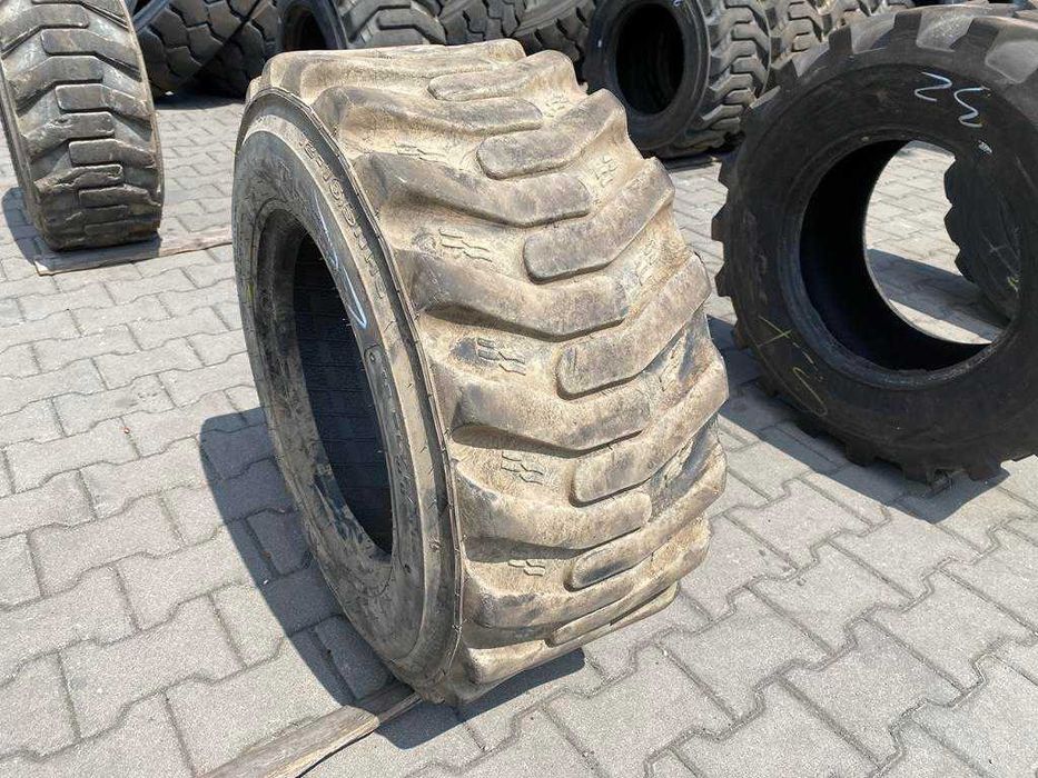 Opona do Bobcata 12-16.5 (305/70-16.5) ALLIANCE SK-903 / 10-11mm