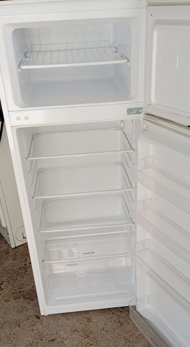 Frigorífico a funcionar 100%