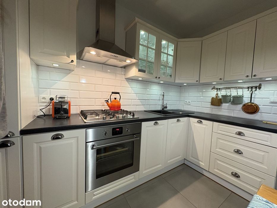 3 pokoje/58,8m/balkon/piwnica/zamykane parkingi/rowerownia/suszarnia