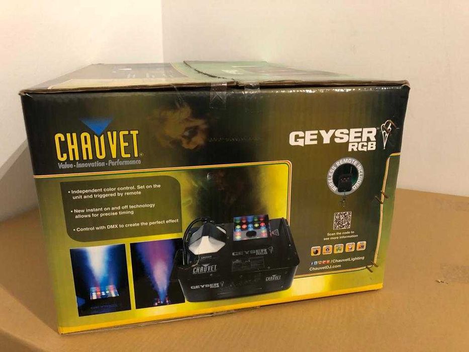 Chauvet DJ Geyser RGB (máquina de fumo)