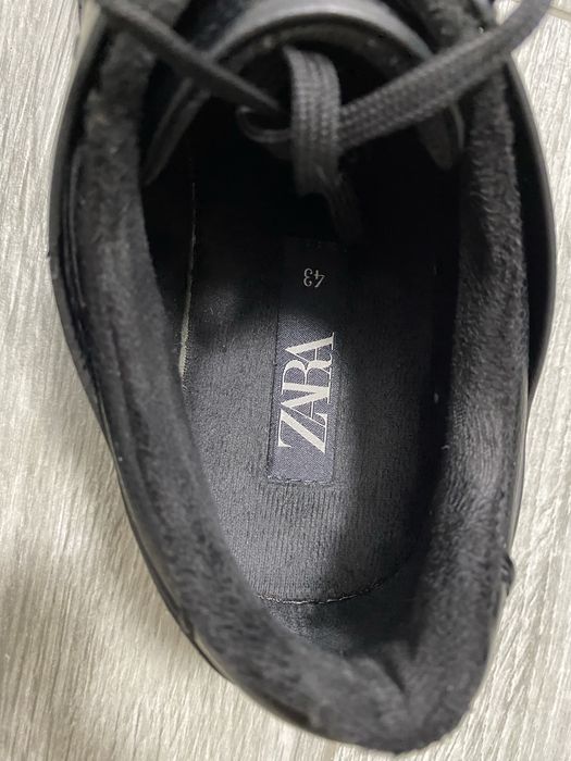 Теплі шкіряні кросівки ZARA, розмір 43-44