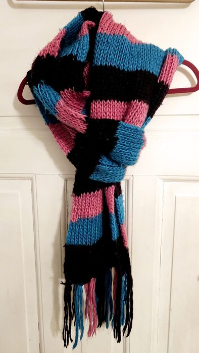 Bardzo długi szal zimowy