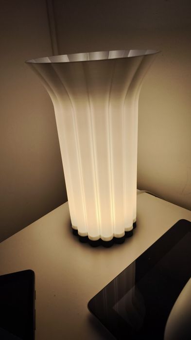 Candeeiro de mesa