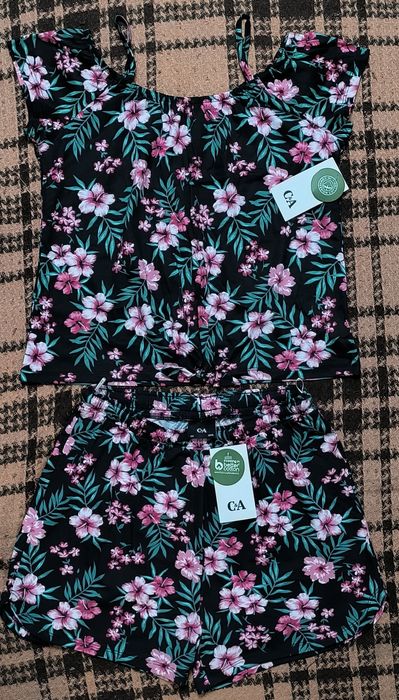 Новий піжамний комплект C&A (майка та шорти) з квітковим принтом