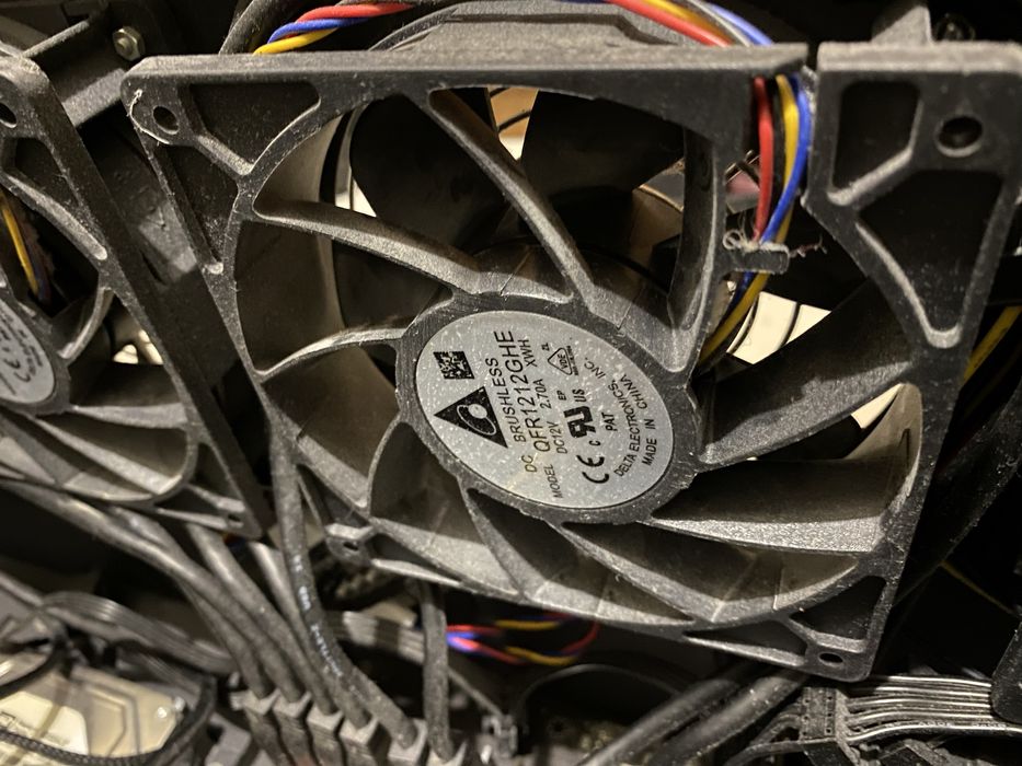 Корпус майнинг ферма материнка блок живлення