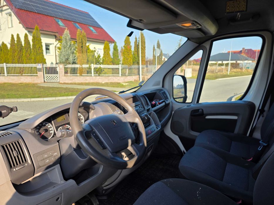 Wynajem Busa Dostawczego L2H2 Peugeot Boxer Inowrocław Przeprowadzki Transport