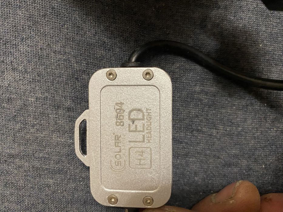 Лед лампи H 4  майже нові