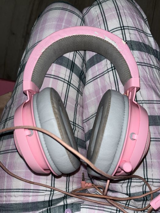 Продам ігрові навушники Razer Kraken Pink