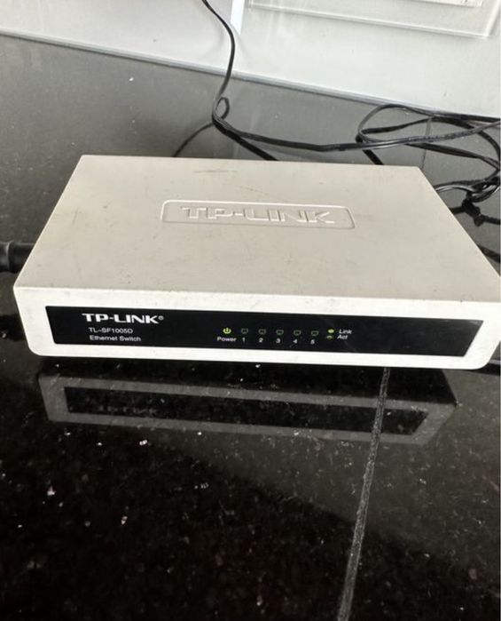 TP-LINK TL-SF1005D 5 portowy switch 10/100 Mbps