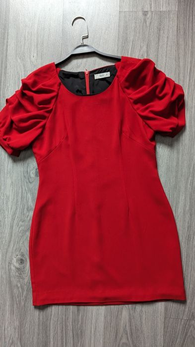 Сукня червона Prada