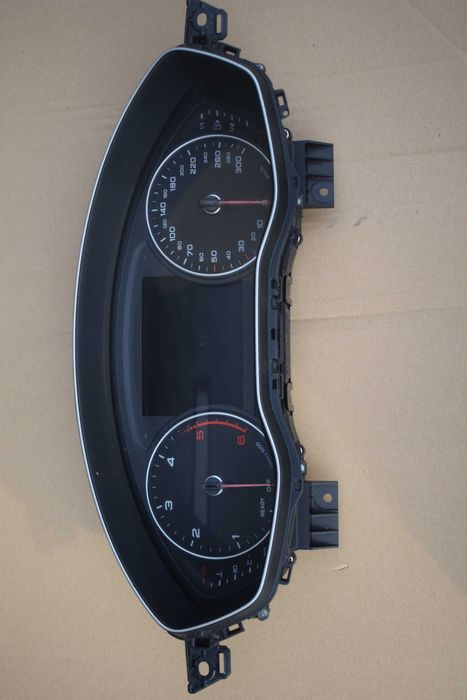 licznik zegar AUDI A4 A6 B9 3.0 TDI 17r. europa.8W5.920741