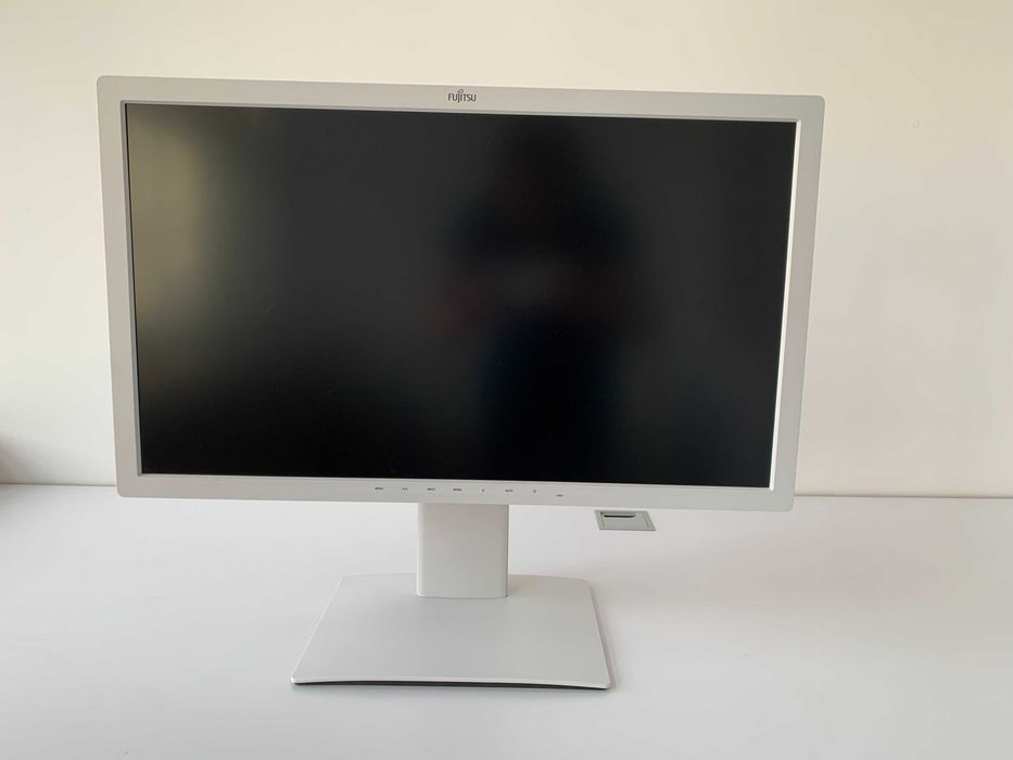 Fujitsu P27T-7 27” 2560 x 1440 IPS