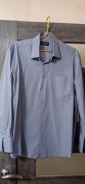 Продам рубашку для парня