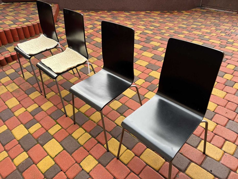 Krzesła, zadbane, wygodne