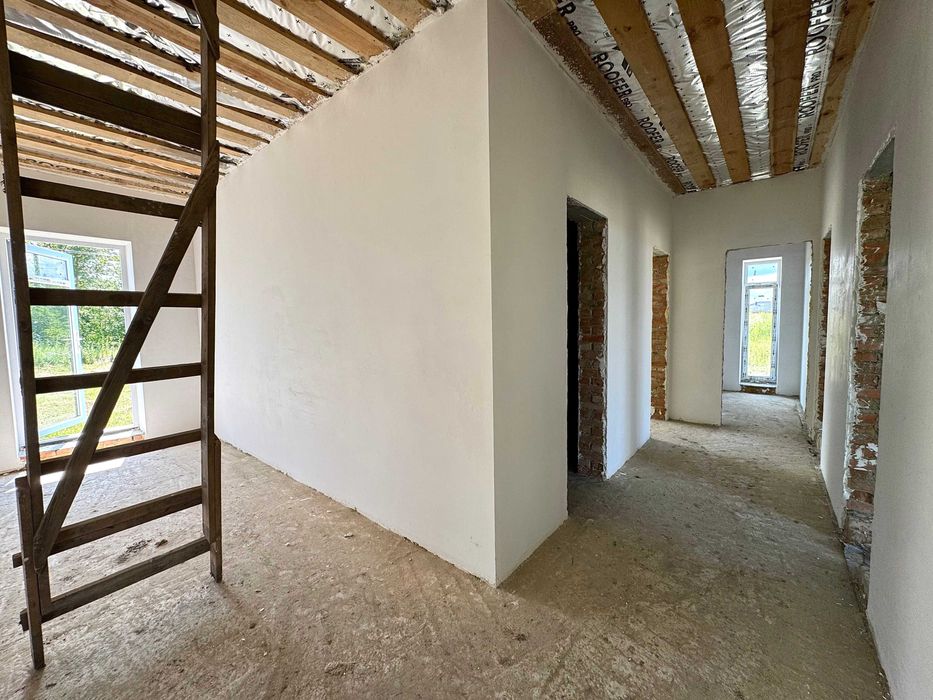 Продам добротну американку з окремим заїздом в районі Авторинку