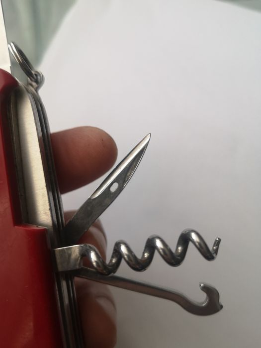 Victorinox Huntsman 15 funkcji