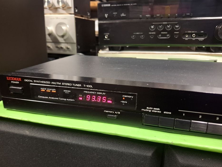 Tuner Luxman T-100L
