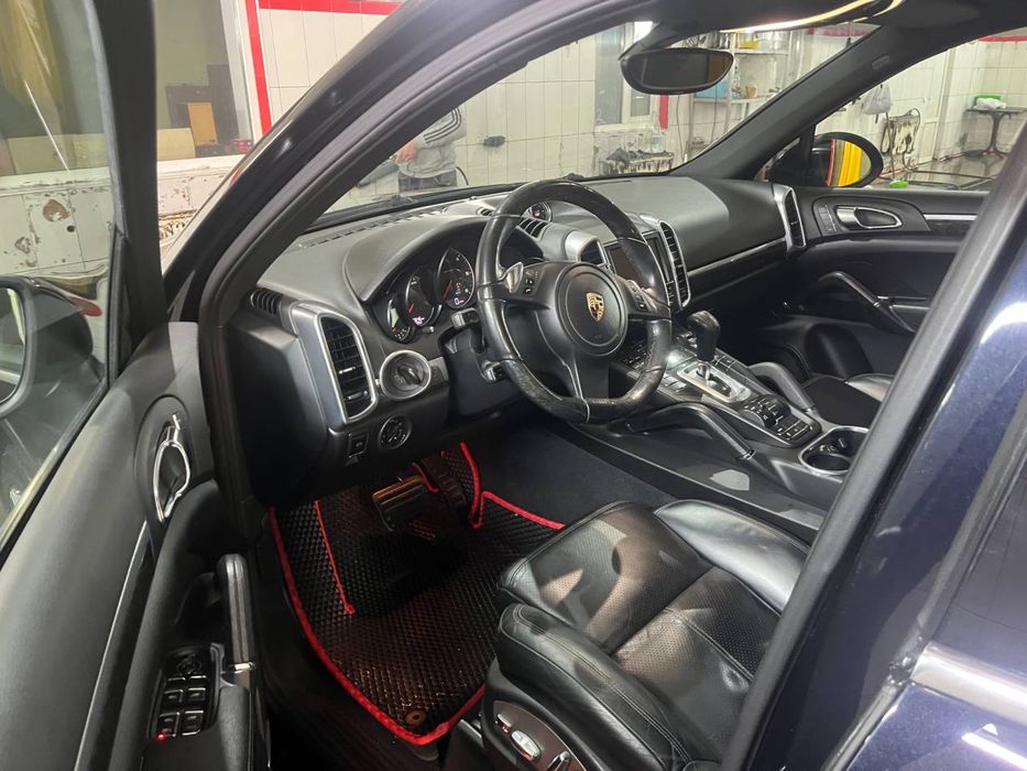 Продам Porsche Cayenne