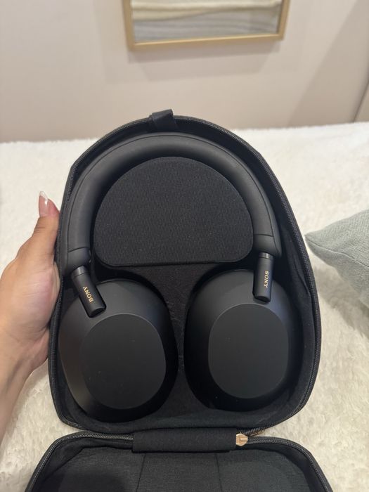 Fones Sony WH-1000XM5 Preto