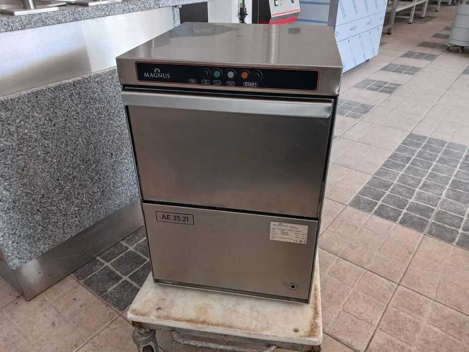 ACM1699 - Máquina de Lavar Loiça Copos e Chávenas - Usada