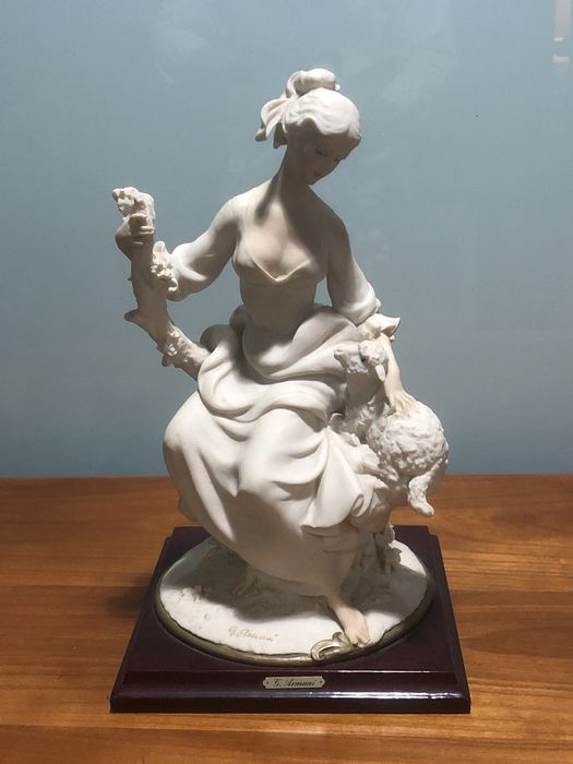 Escultura em biscuit