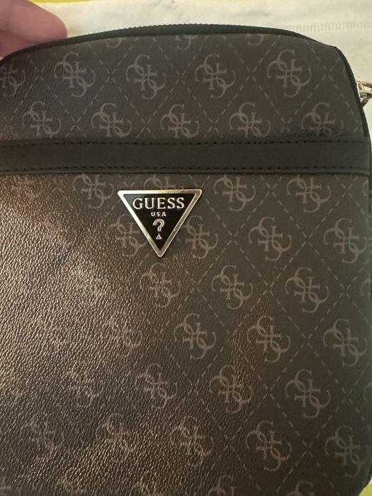Сумка Guess  нова.