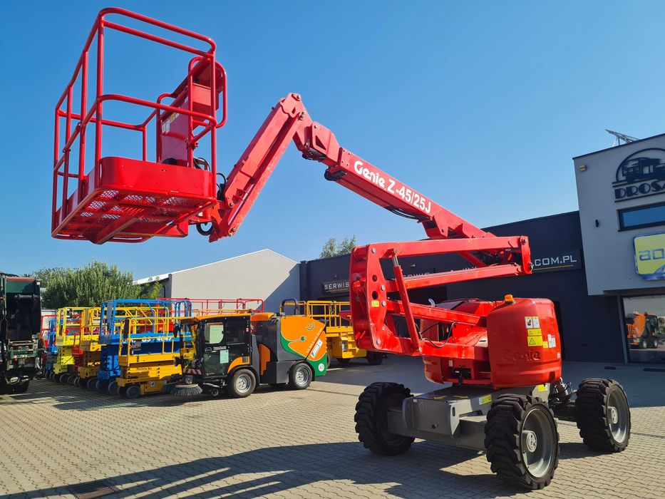Podnośnik koszowy spalinowy Genie Z-45/25J wysokość robocza 16m, rok 2013