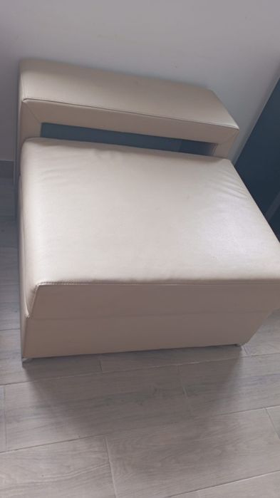 Cómoda e sofá  70€