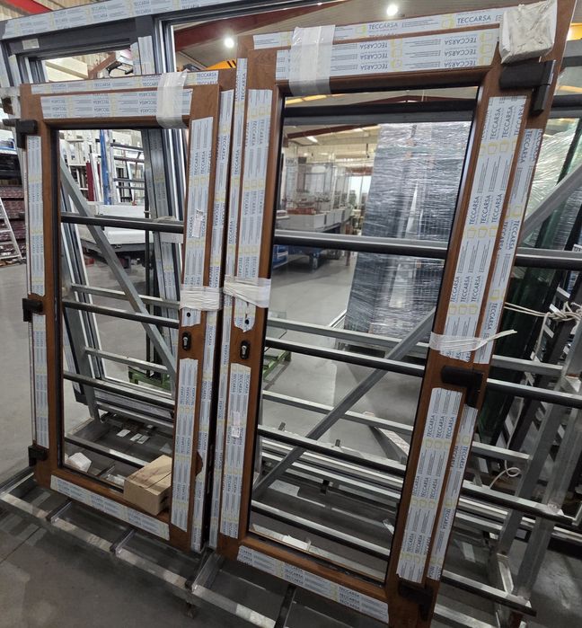 Portas de entrada PVC da REHAU - Cor Madeira