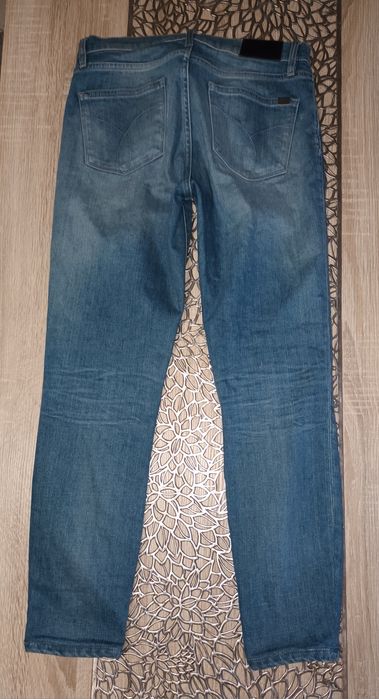 Jeansy Calvin Klein.