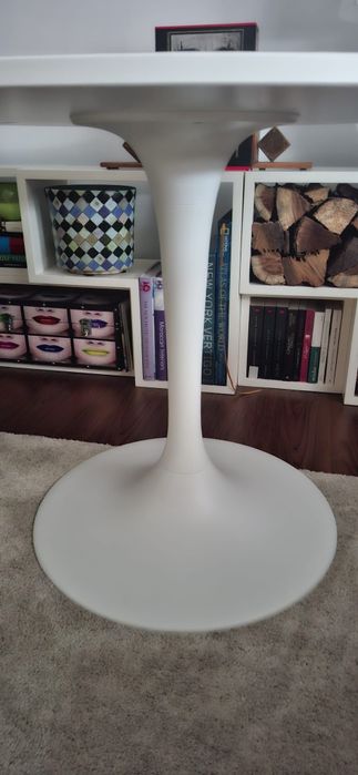 Mesa redonda branca IKEA