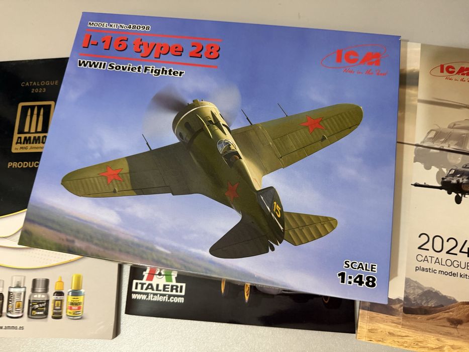 Збірні моделі 1/35 1/48 1/25