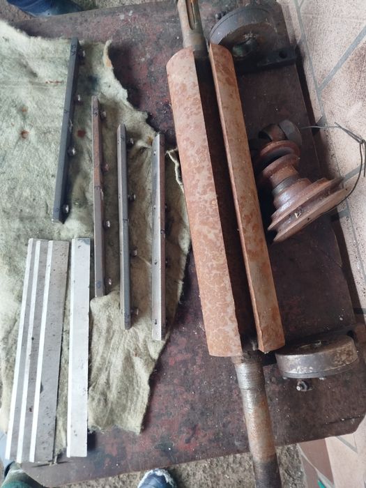 Вал стругальний в комплекті