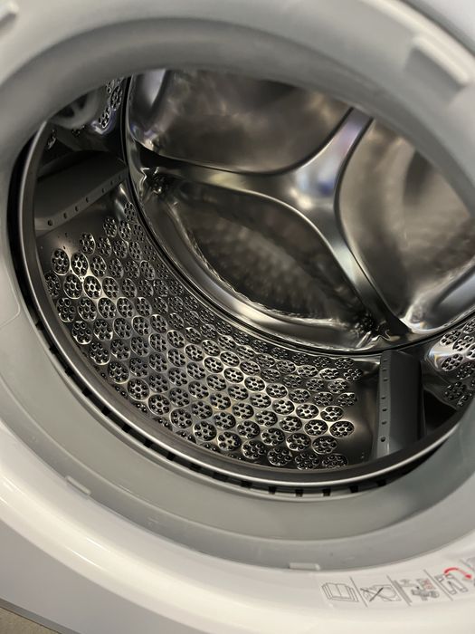 Maquina de Lavar Roupa  de encastre Zanussi