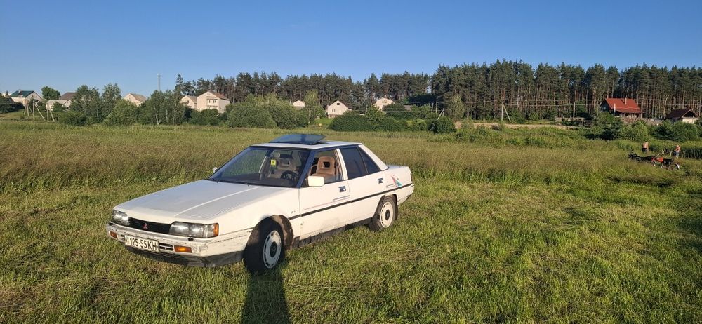 Mitsubishi Galant